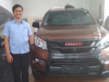 Sales Dealer Isuzu Makassar